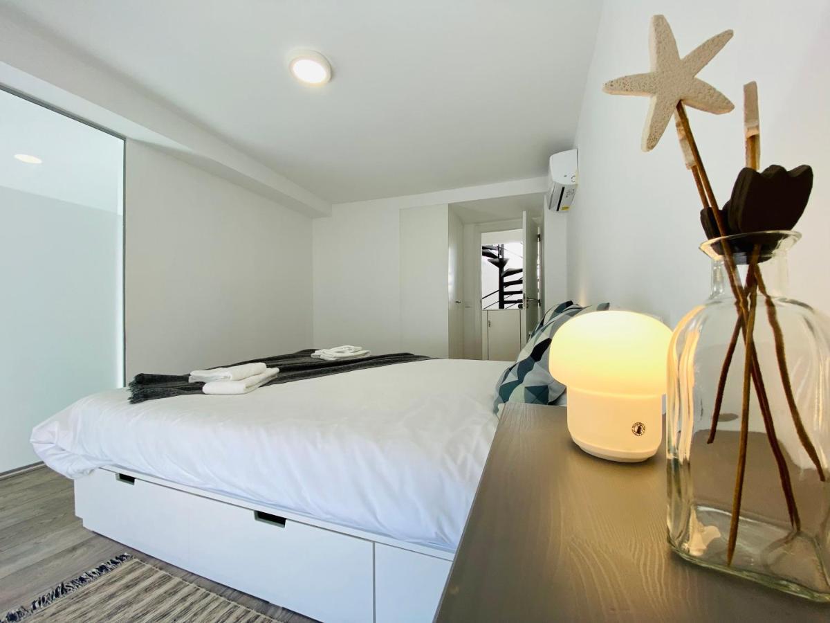 Tia Anica House I - Apartment With Terrace In Central Fuseta Beach Village Exteriör bild