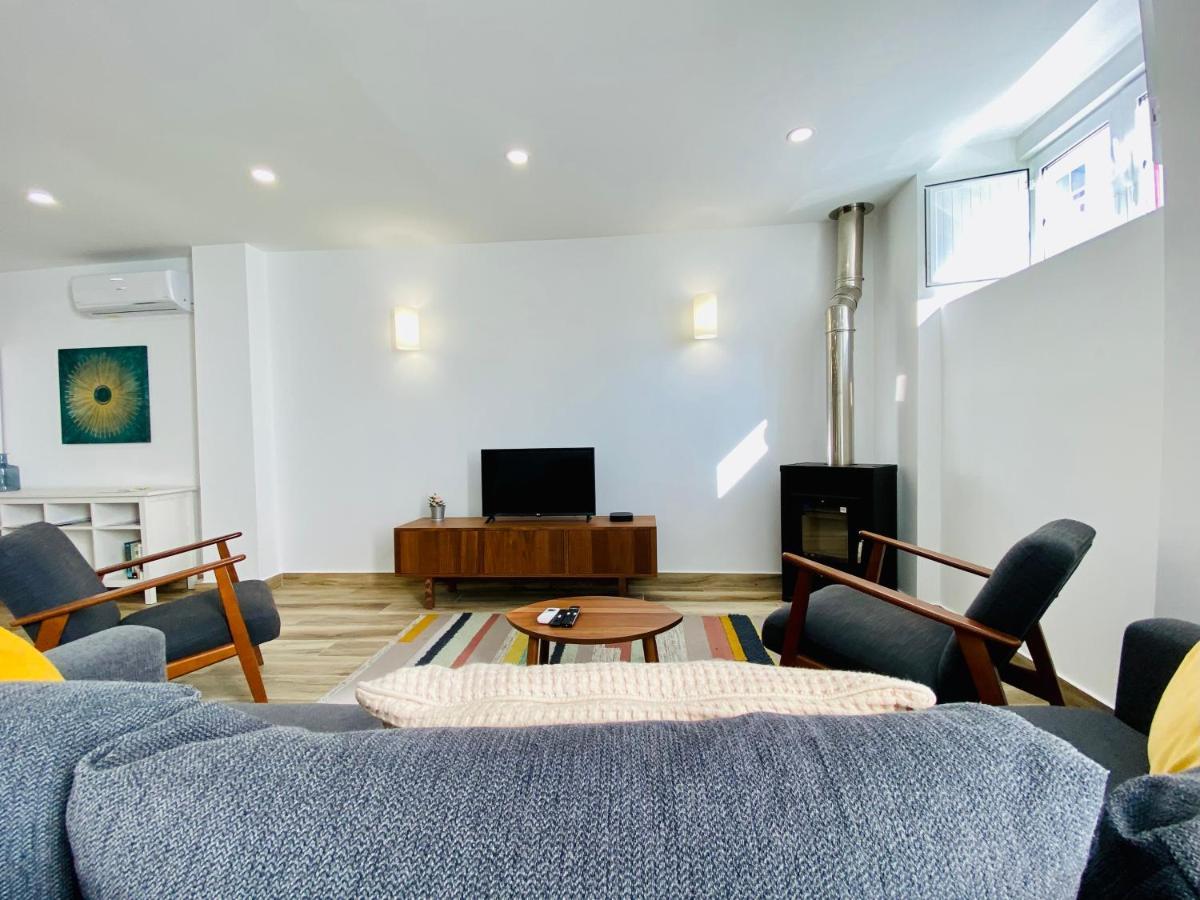 Tia Anica House I - Apartment With Terrace In Central Fuseta Beach Village Exteriör bild