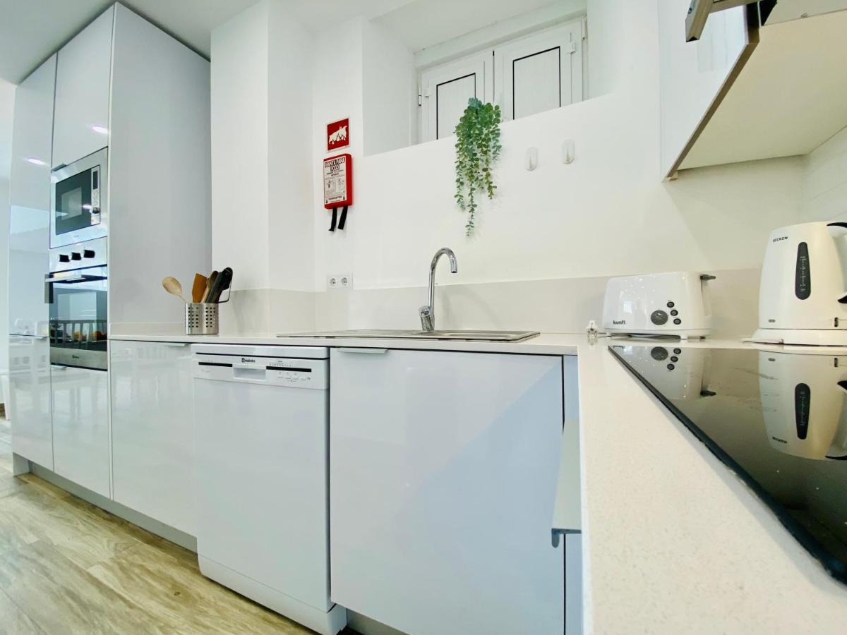 Tia Anica House I - Apartment With Terrace In Central Fuseta Beach Village Exteriör bild